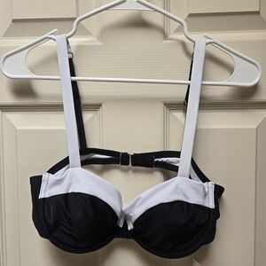 NWT Cupshe x Jojo Fletcher Bikini Top (No Bottoms), Medium